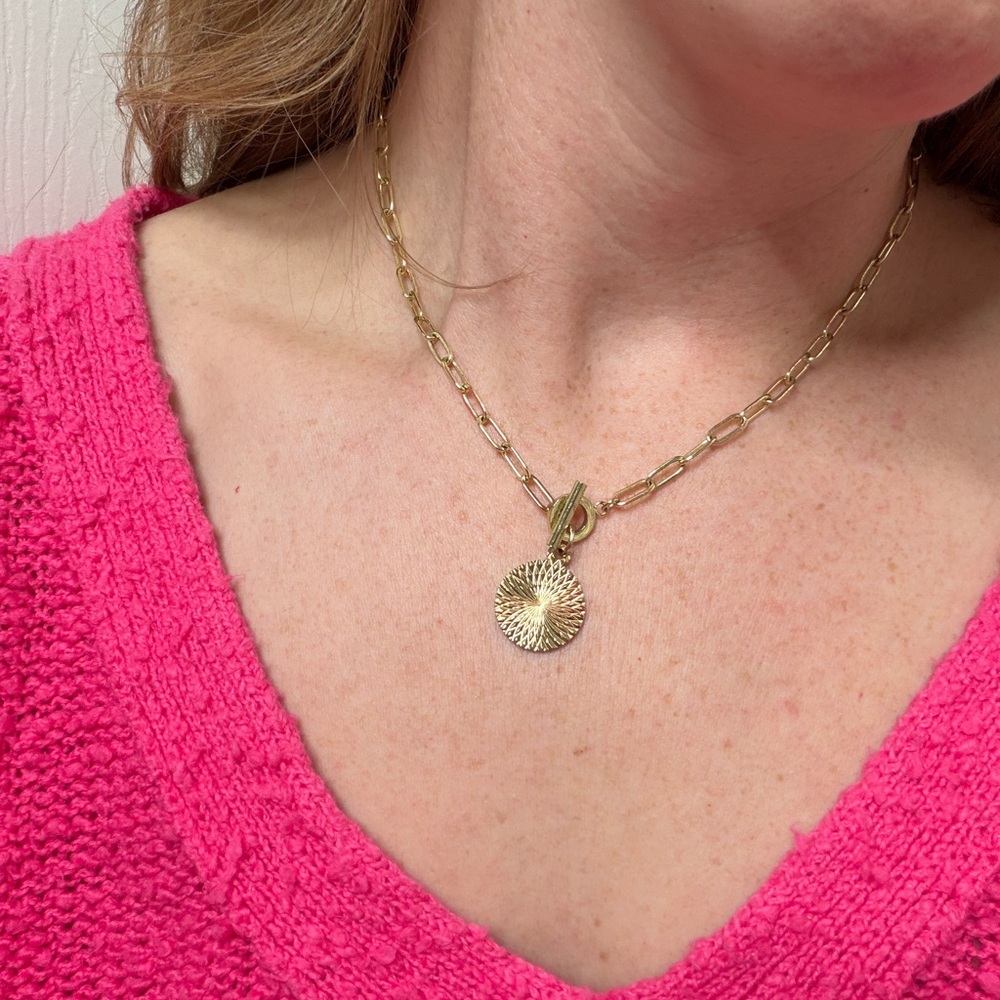 Gold Circular Pendant Necklace